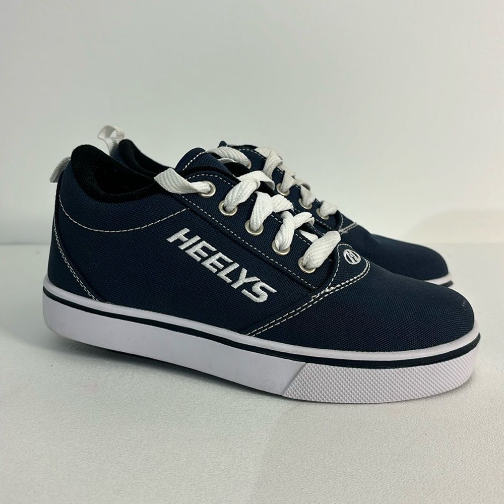 HEELYS Shoes Skate Sneakers Youth Size 2 Wheeled Heel Lace Up HE100758